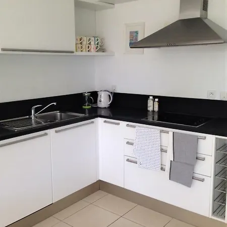 Appartement Les Pins Chic With Shared Pool And Shady Terrace *